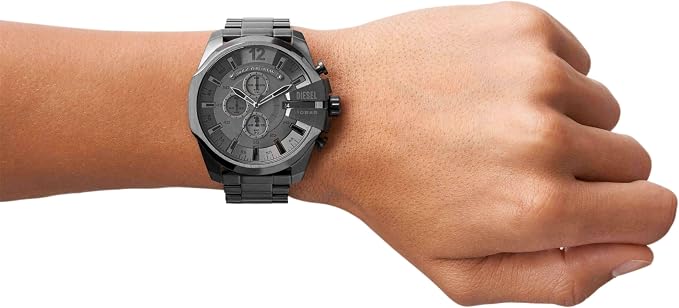 Diesel Mega Chief Relógio masculino de aço inoxidável com movimento analógico...