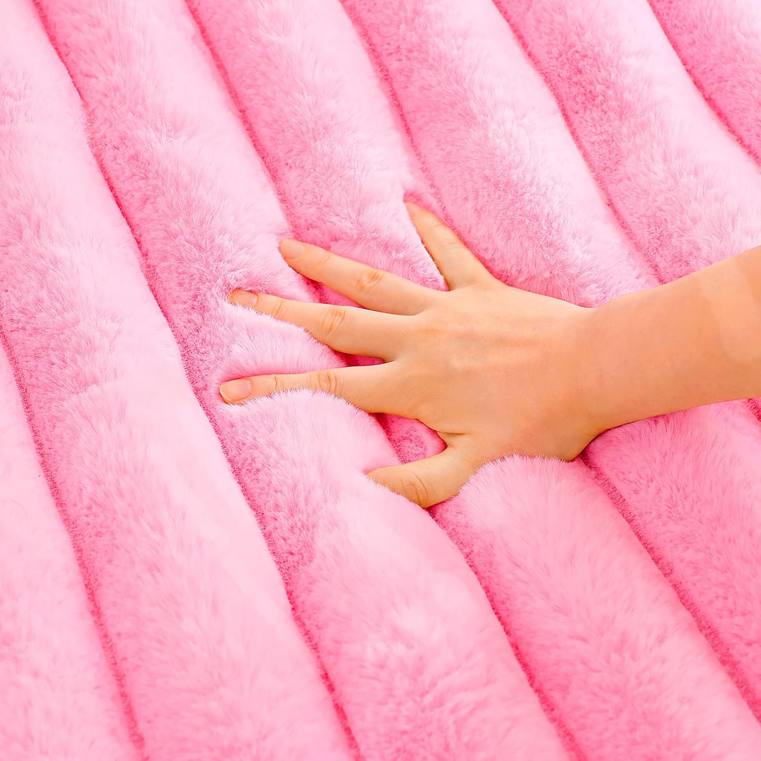 Faux Fur Throw Blanket for Couch, 850GSM Cozy Soft Plush Thick Striped Luxury Blanket for Sofa Living Room Bedroom,50 * 60 Inches, Pink - Image 3