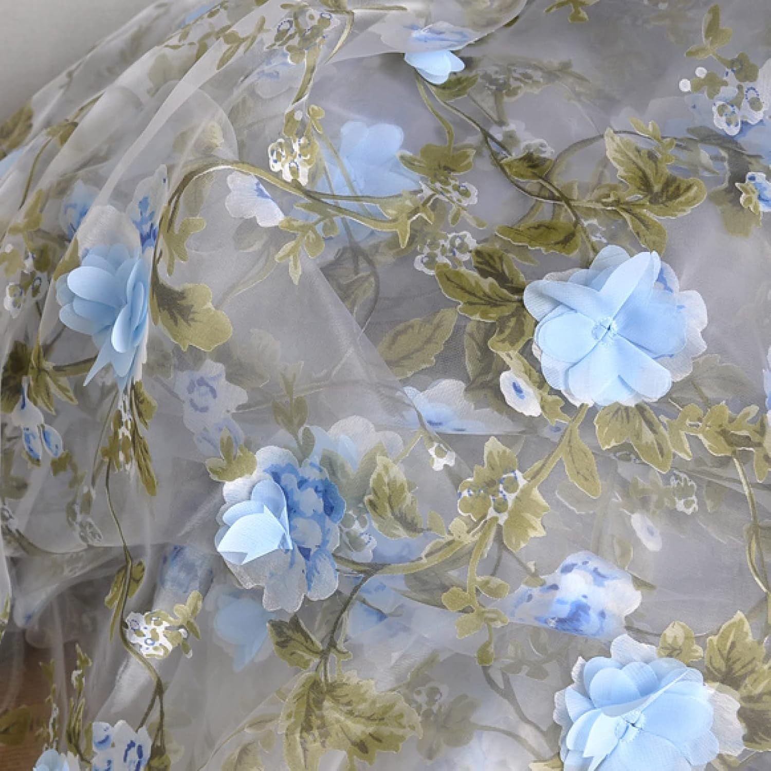 Tissu de dentelle brodé en tulle fleurs 3D polyester