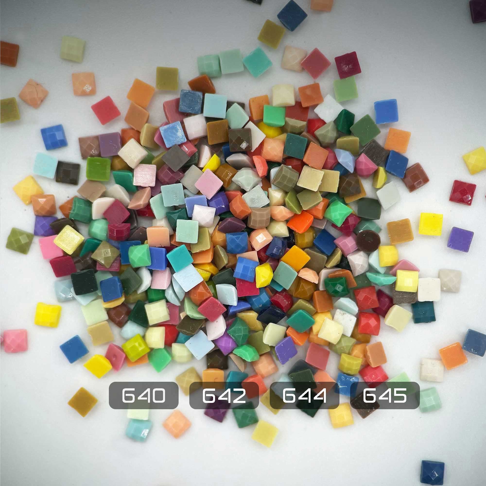 Diamonds Painting Accessories,Replacement for Missing Square Drills 632 640 642 645,Rhinestone Resin Diamond Drill,4 Colors Beads Gems Stones,3500pcs per Color