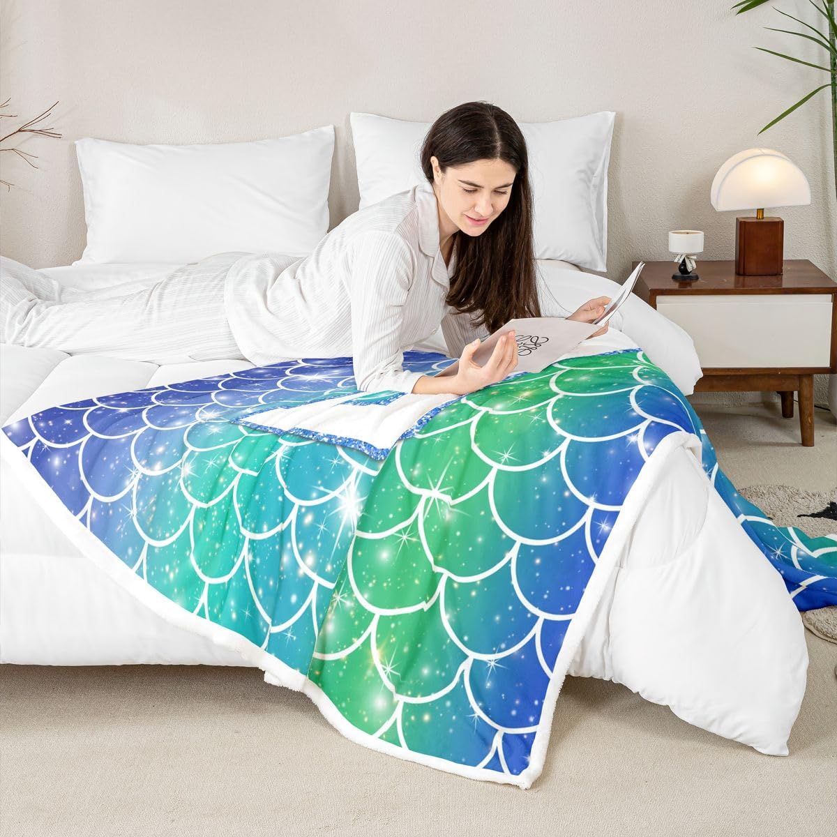 Erosebridal Boys Drangon Scales Fleece Blanket Baby 30x40 Inch for Kids Girls - Ombre Mermaid Scales Sherpa Blanket Personalized Alphabet D Fuzzy Plush Throw Blue Green Glitter Print Decor