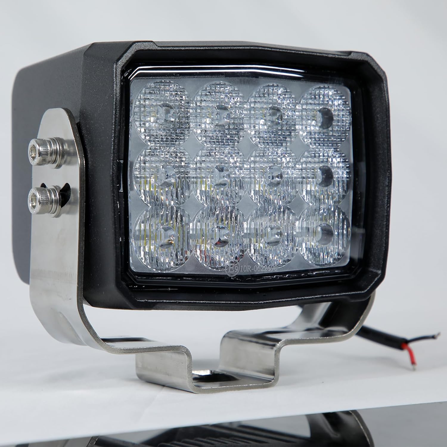 ZIMABLUE 5 Inch 60W Tractor Work Light, Led Pod Lights,6000 Lumens Excavator Flood Light LED Off-Road Lights, 9-32V DC Waterproof IP67, Adjustable Bracket for Trucks,Tractors,Off-Road ect(1pc)