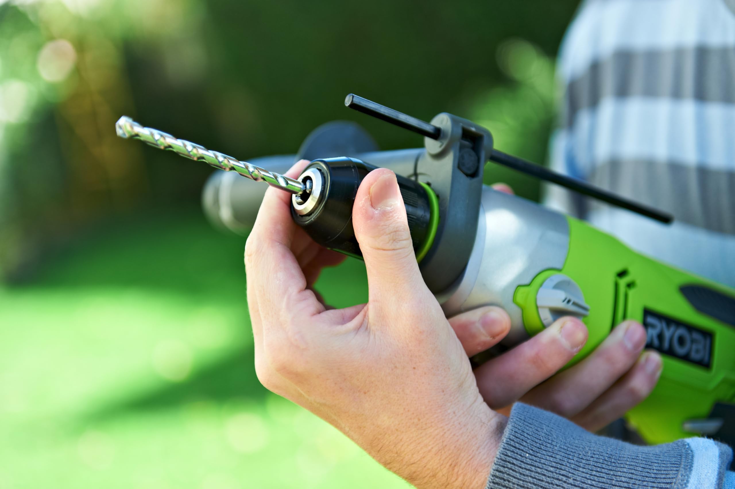Ryobi Trapano a Percussione Elettrico 1200W, Mandrino Autoserrante 13 mm, 2 Velocità, Reversibile, per Legno Metallo e Muratura, Impugnatura Ausiliaria, Luce LED, Asta di Profondità, RPD1200-K