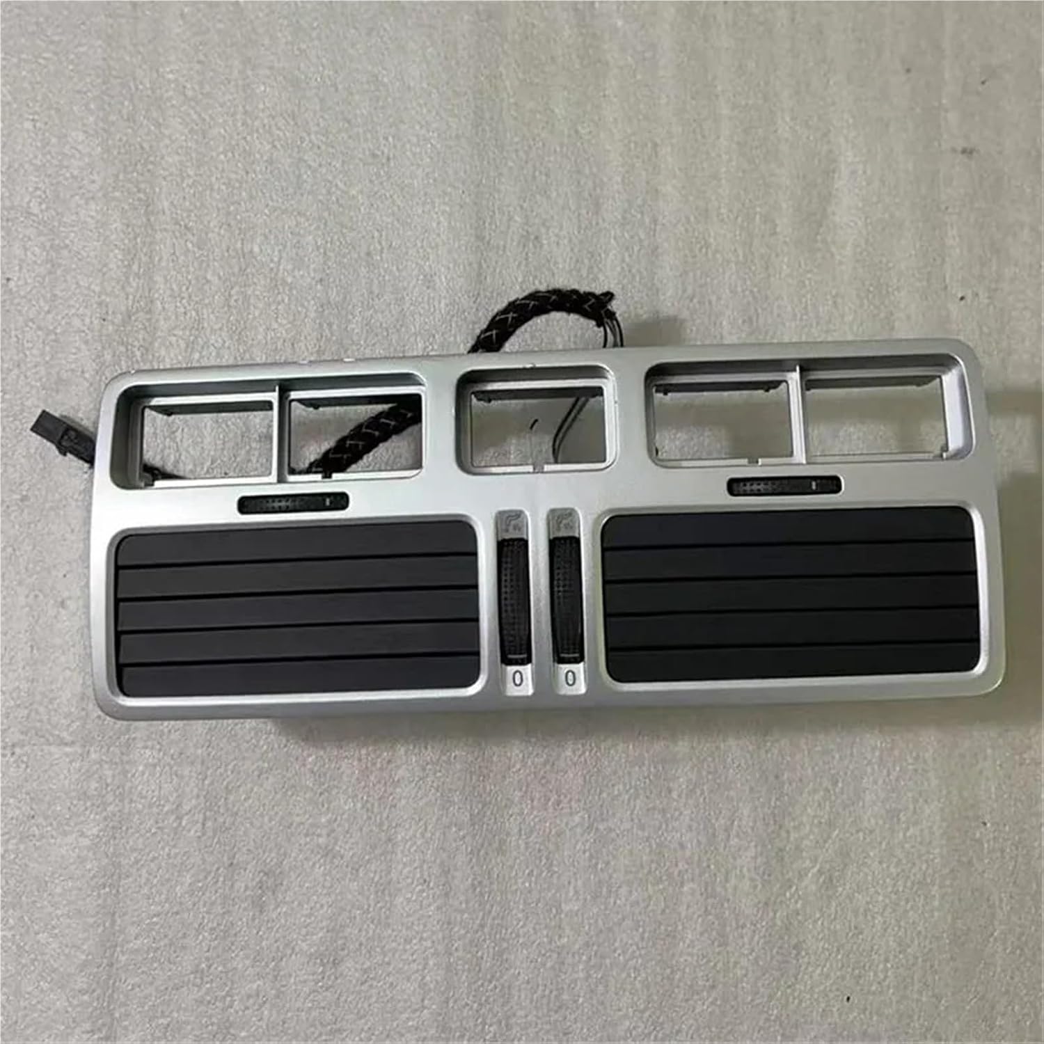 Silvery Instrument Air Outlet Central Air-Conditioning Air Outlet Compatible with MK4 Golf 4 1J1819710B(C)