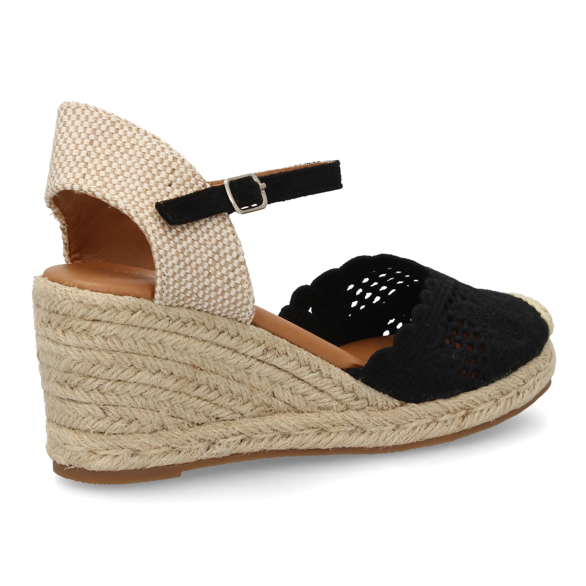 shoes&blues.es Alpargata de Mujer con Cuna de Esparto y Pala Bordada con Acabado Artesanal para Mujer, Cierre de Hebilla Ajustable, Diseno Calado en la Punta, Ideal Primavera Verano.