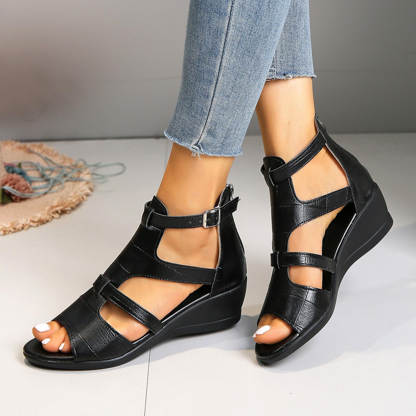 2025 Sandales et Nu-pieds Femme Compensées Bout Ouvert Sandale Confortable de Plage Pantoufles Femme Ete Respirantes Semelles Épaisses Sandales Anti-dérapant Chaussures Bohemia Romain Sandals