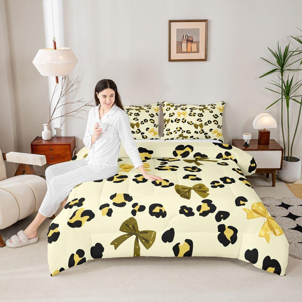 jejeloiu Yellow Bow Comforter Set Queen Size Cute Bowknot Bedding Set for Kids Boys Girls Leopard Cheetah Print Duvet Quilt Bedroom Decor 3 Pcs with 2 Pillow Cases