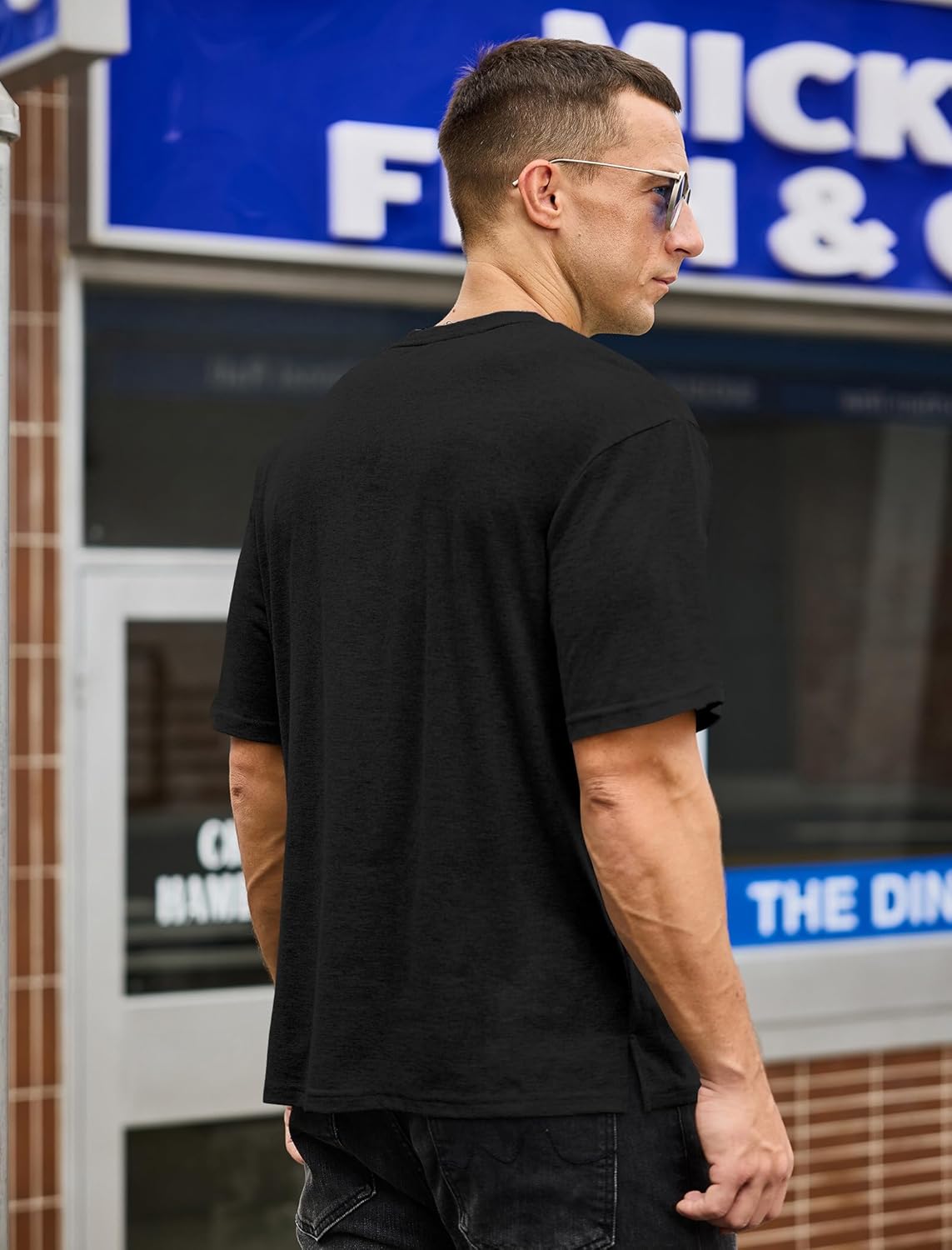 YawYews Mens Athletic Oversized Tshirts Lightweight Moisture Wicking Quick Dry Workout Tee with Pocket - Image 3