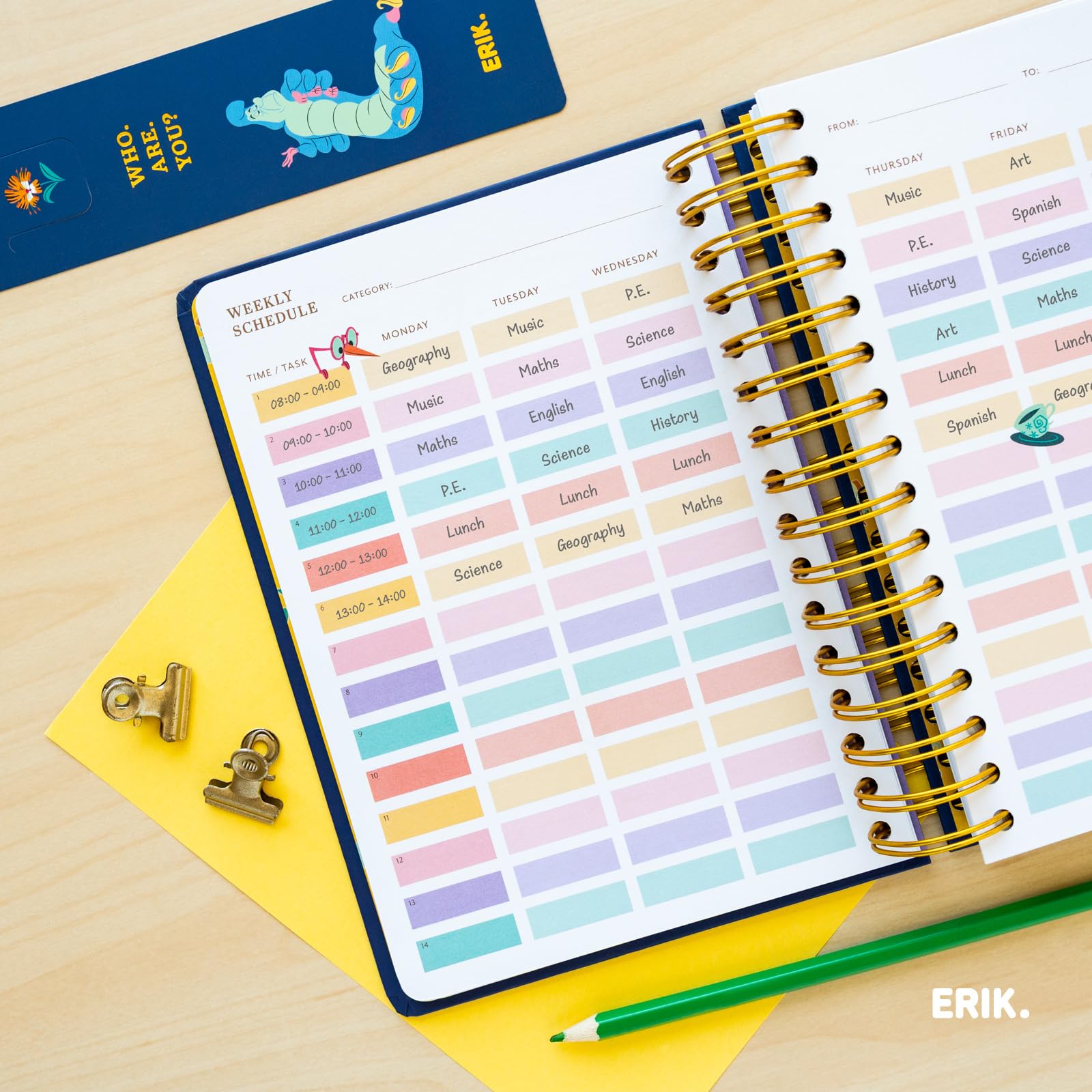Agenda Escolar ERIK 2020/2021 A5 Con Line Friends - Vista Semana, Tamaño 14.8x21 Cm, Incluye Pegatinas Y Sobre, Cierre Elástico