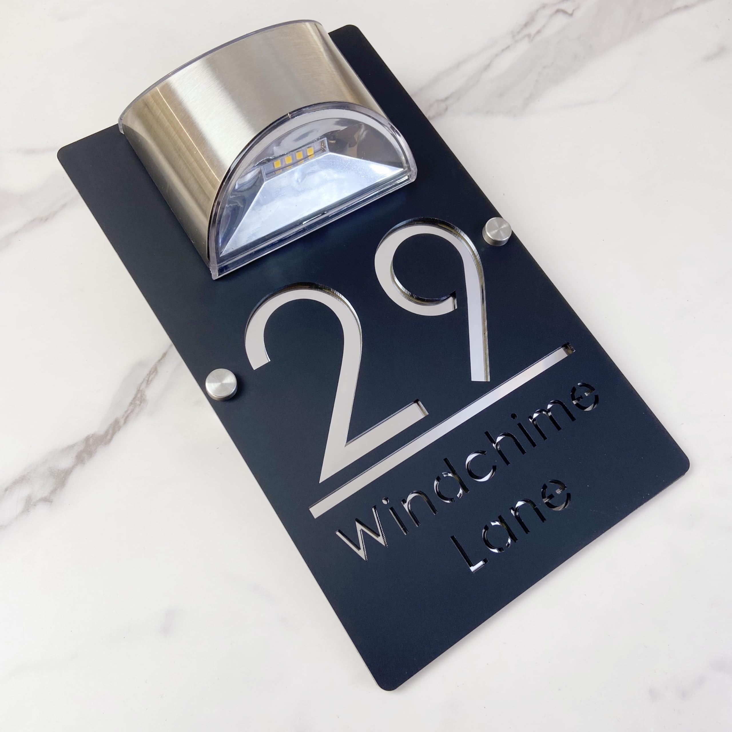 Solar Powered LED House Number Sign – Personalised Illuminated Door Plaque with Laser Engraving – Auto ON at Night – Waterproof Acrylic Address Plate for Home Wall or Gate (Black silver)