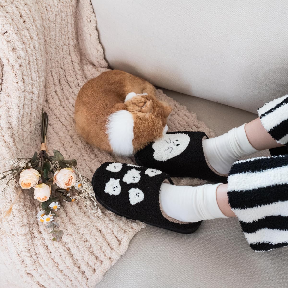 Christmas Slippers for Men Women Indoor Cotton House Shoes Fluffy Warm Cozy Fluffy Winter Slippers Lightweight Anti-Slip Sole