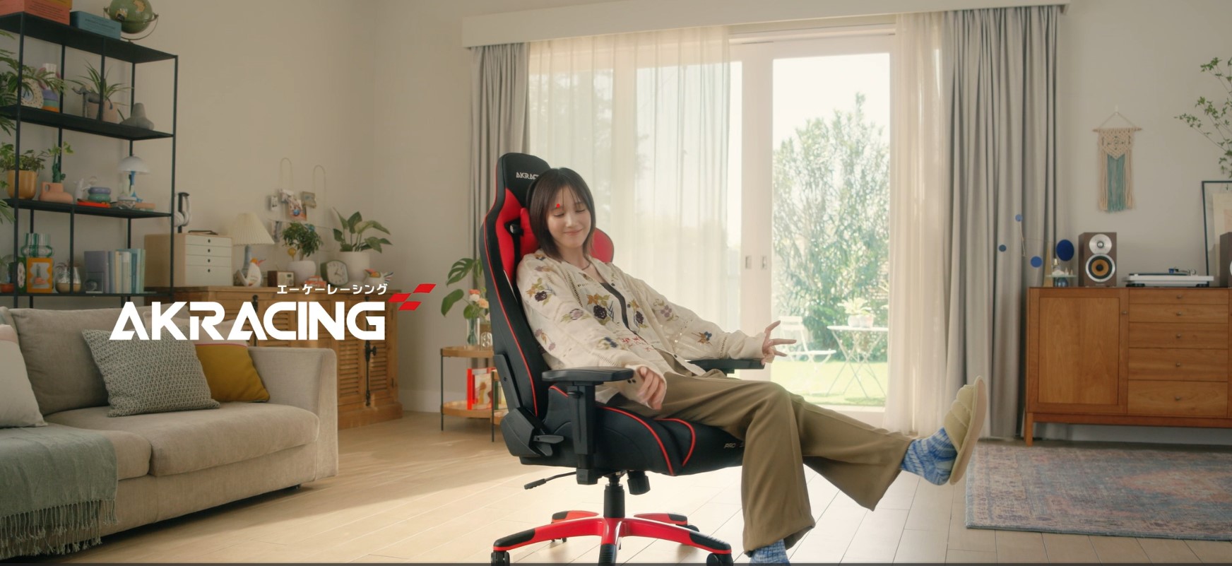 Amazon.co.jp: AKRacing オフィスチェア ゲーミングチェア Silver