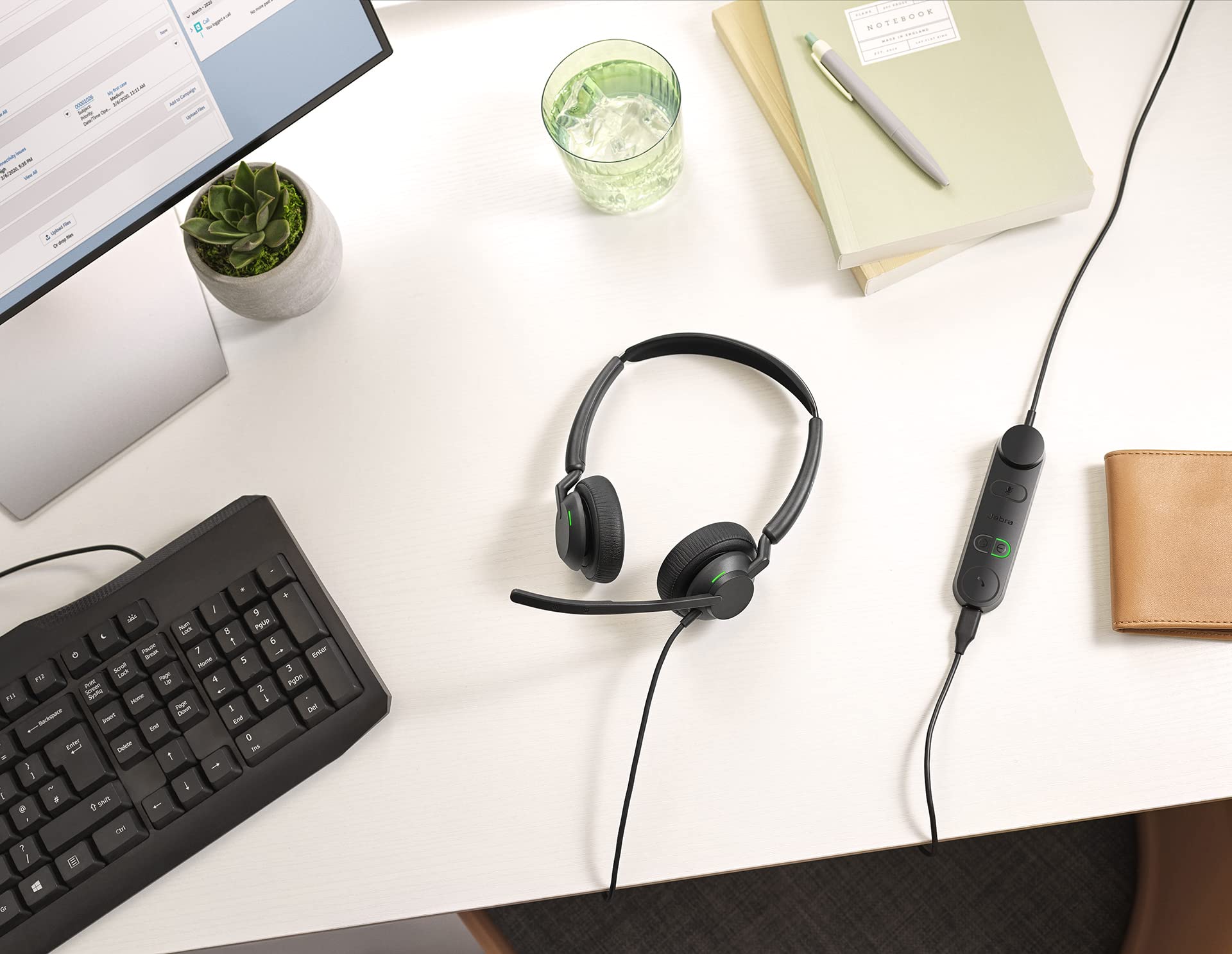 Amazon.com: Jabra Engage 50 II - Auriculares estéreo con cable con