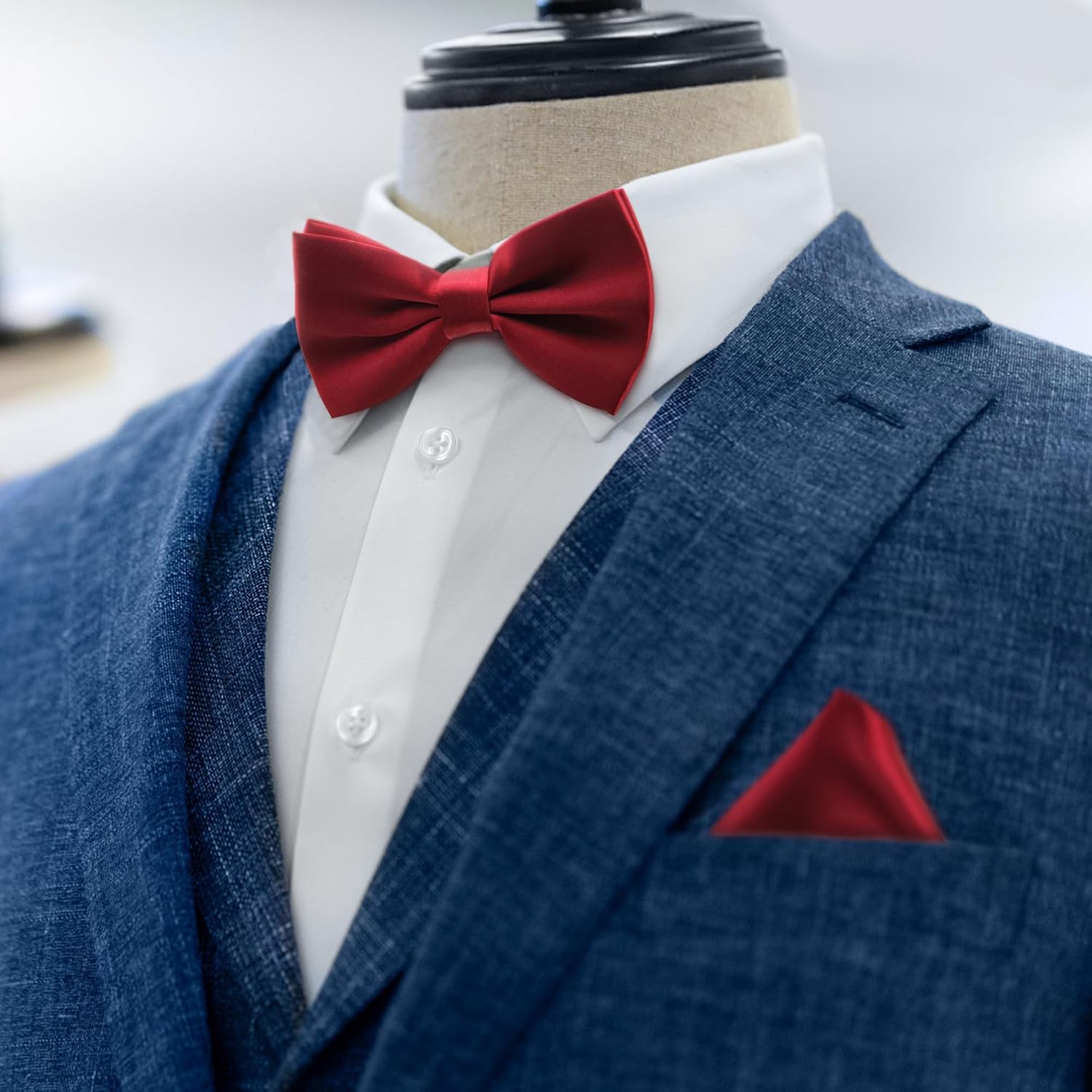 Solid Color Pre-tied Bow Tie and Pocket Square Men's Adjustable Bowtie Matching Handkerchief Set for Wedding Party