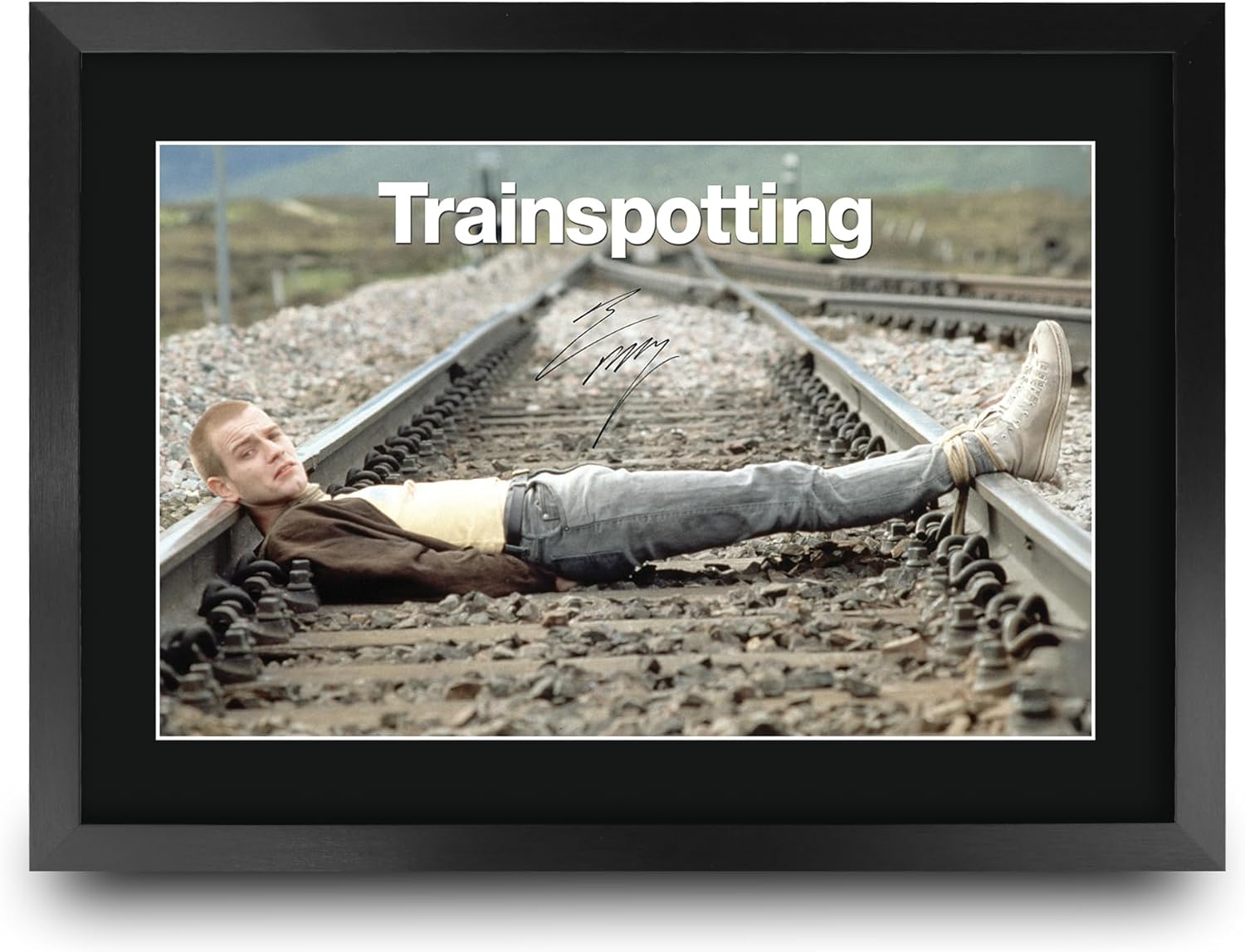 HWC Trading Trainspotting Robert Carlyle, Ewan McGregor Gifts Printed Signed Autograph Picture for Movie Memorabilia Fans - 16" x 12" Framed