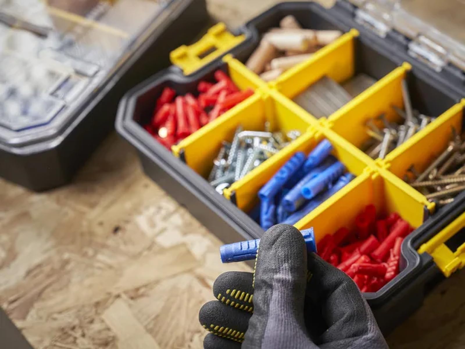 STANLEY® FATMAX® PRO-STACK™ zestaw organizerów – zestaw 3 szt., 1 duże i 2 małe płytkie organizery, zdejmowane przegrody, system przechowywania do układania w stos, przezroczysta pokrywka, przenośne