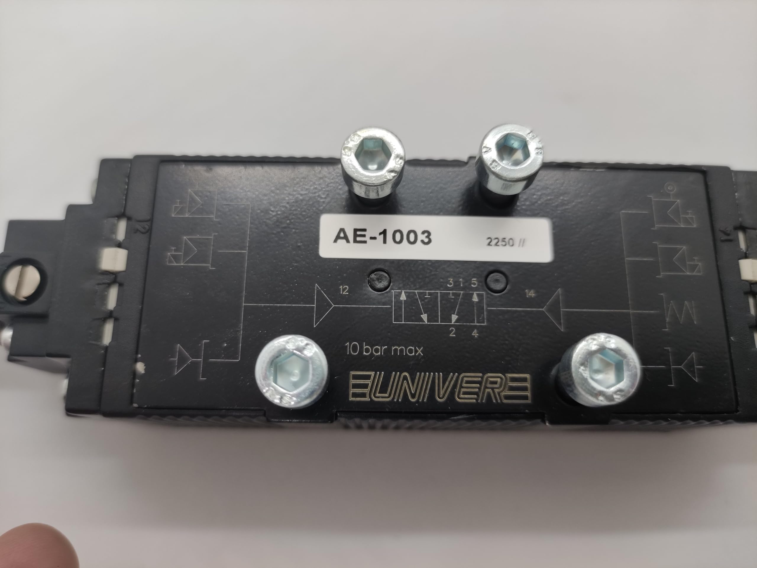 Electroválvula UNIVER 5/2 BIESTABLE AE-1003