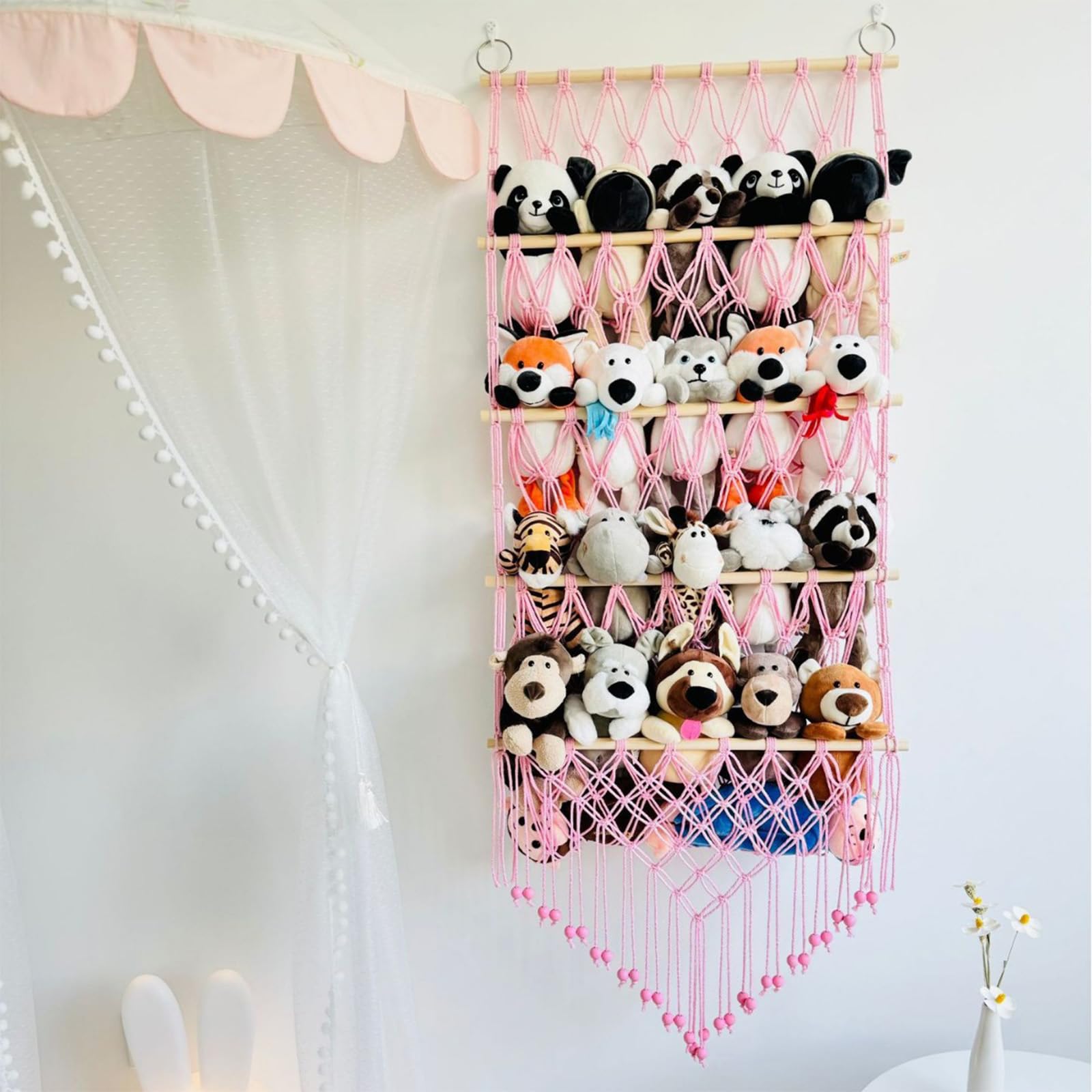 Filet de rangement multi-usages pour jouets en peluche avec 4 couches d'organisateurs suspendus élégants pour chambre d'enfant en coton et organisateurs de jouets en bois fabriqué