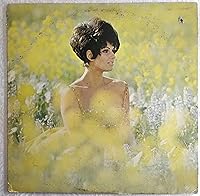 Vista 1 de Love Is Lainie