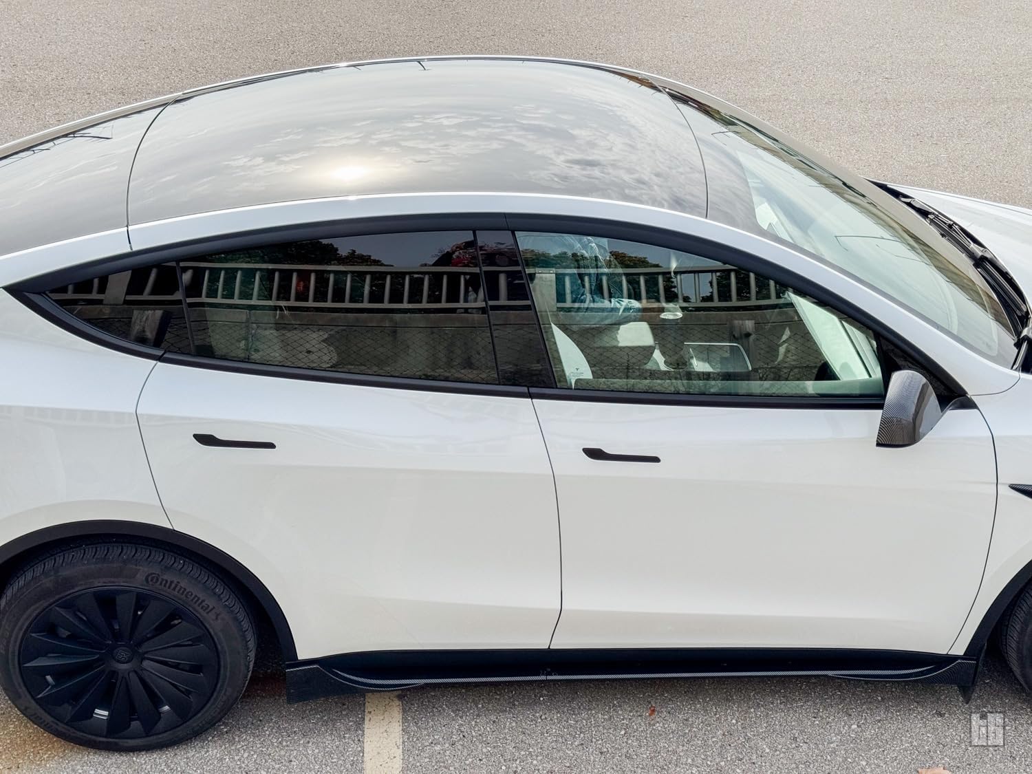 Tesloid.com Window Visors for Tesla Model Y – Rain & Wind Protection for a Quiet and Comfortable Drive (Model Y)