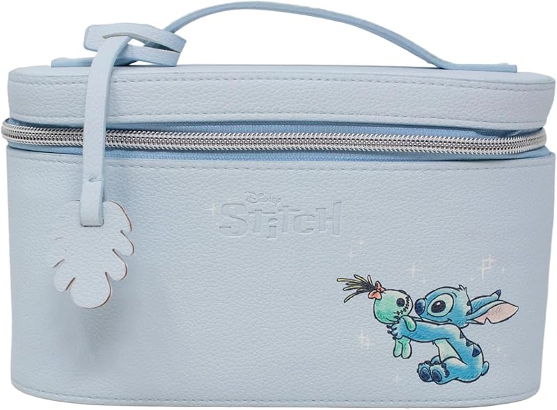 Estuche de maquillaje Impressions Vanity Stitch and Scrump con ilustraciones impresas de Stitch, cuenta con bolsillo para cepillo, bolsa de maquillaje interior forrada de cuero sintético con asa superior y etiqueta desmontable de hoja de Monstera