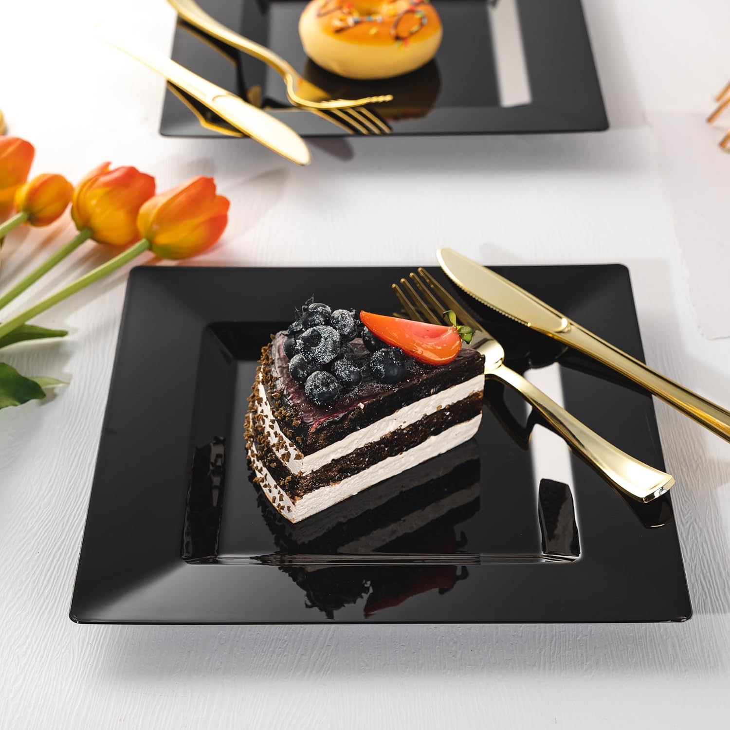 100 PCS Black Plastic Dinner Plates, 9.5" Square Heavy-Duty Disposable Plates Dessert Plates Serving Dishes for Wedding, Party, Easter, Christmas - Image 3