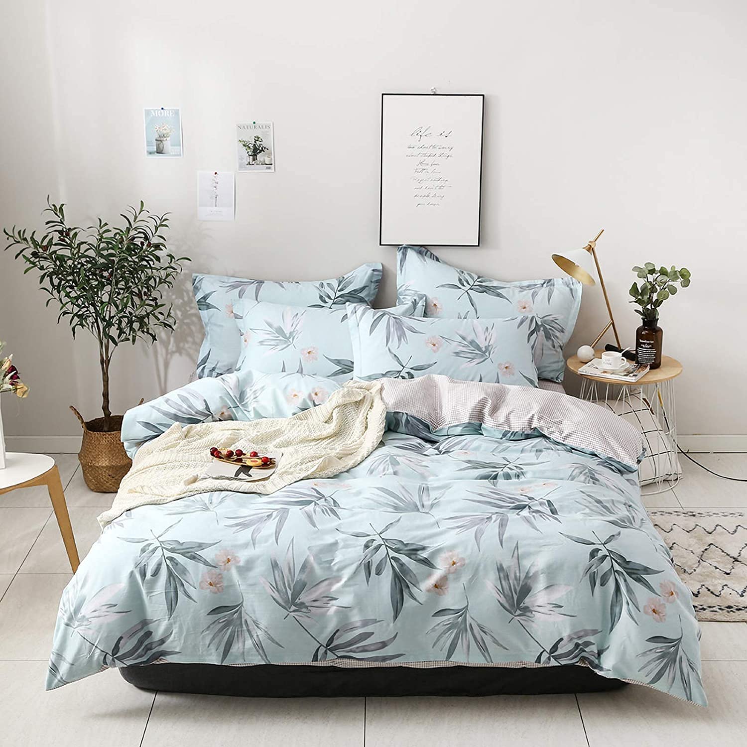 Amazon｜寝具コンフォーターセット、4ピース寝具セット、羽毛布団