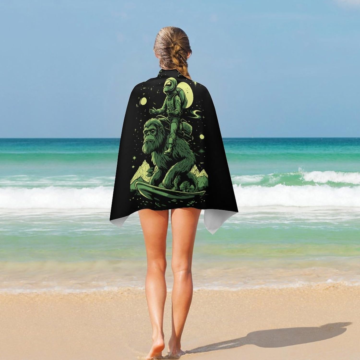 Aliens and Bigfoot Oversized Beach Towel Soft Absorbent Pool Bath Swim Towels for Adults Travel Vacation Gifts 130x80cm