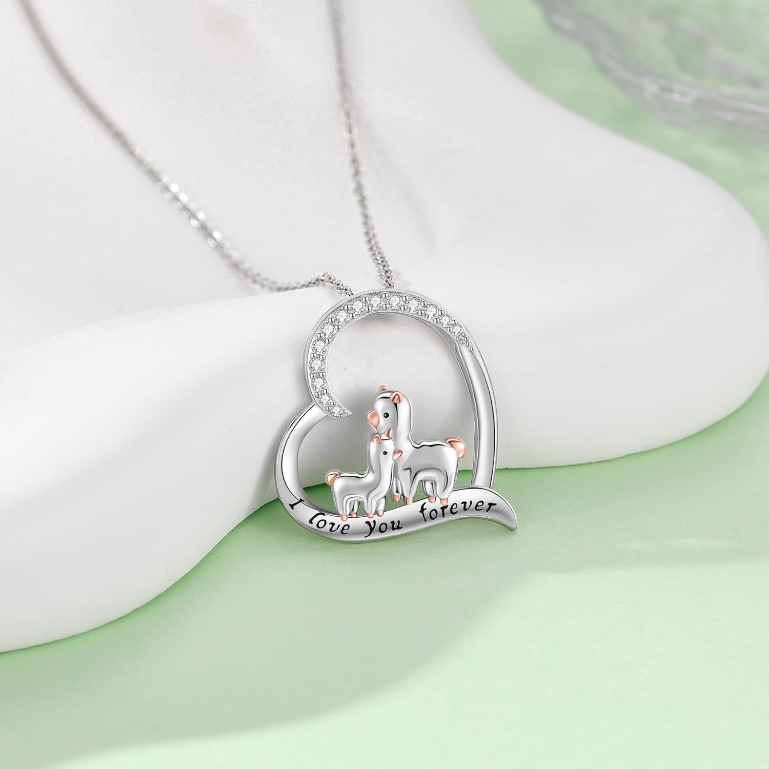 Seahorse/Sloth/Bee/Alpaca/Cow/Guinea Pig/Highland Cow Pendant Necklace Cute Animal Necklace Jewelry Gifts for Women