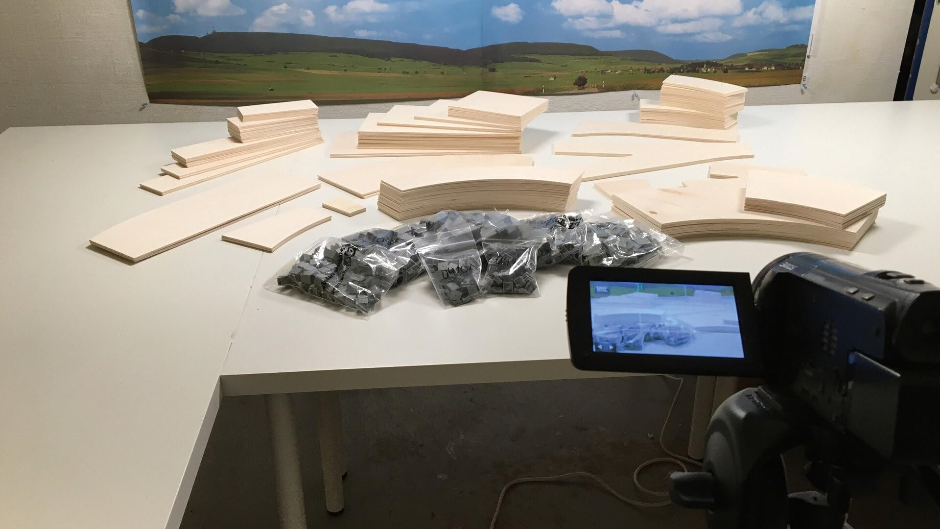 53610 Easy-Track Kit de Construction de Voie : Martinstadt
