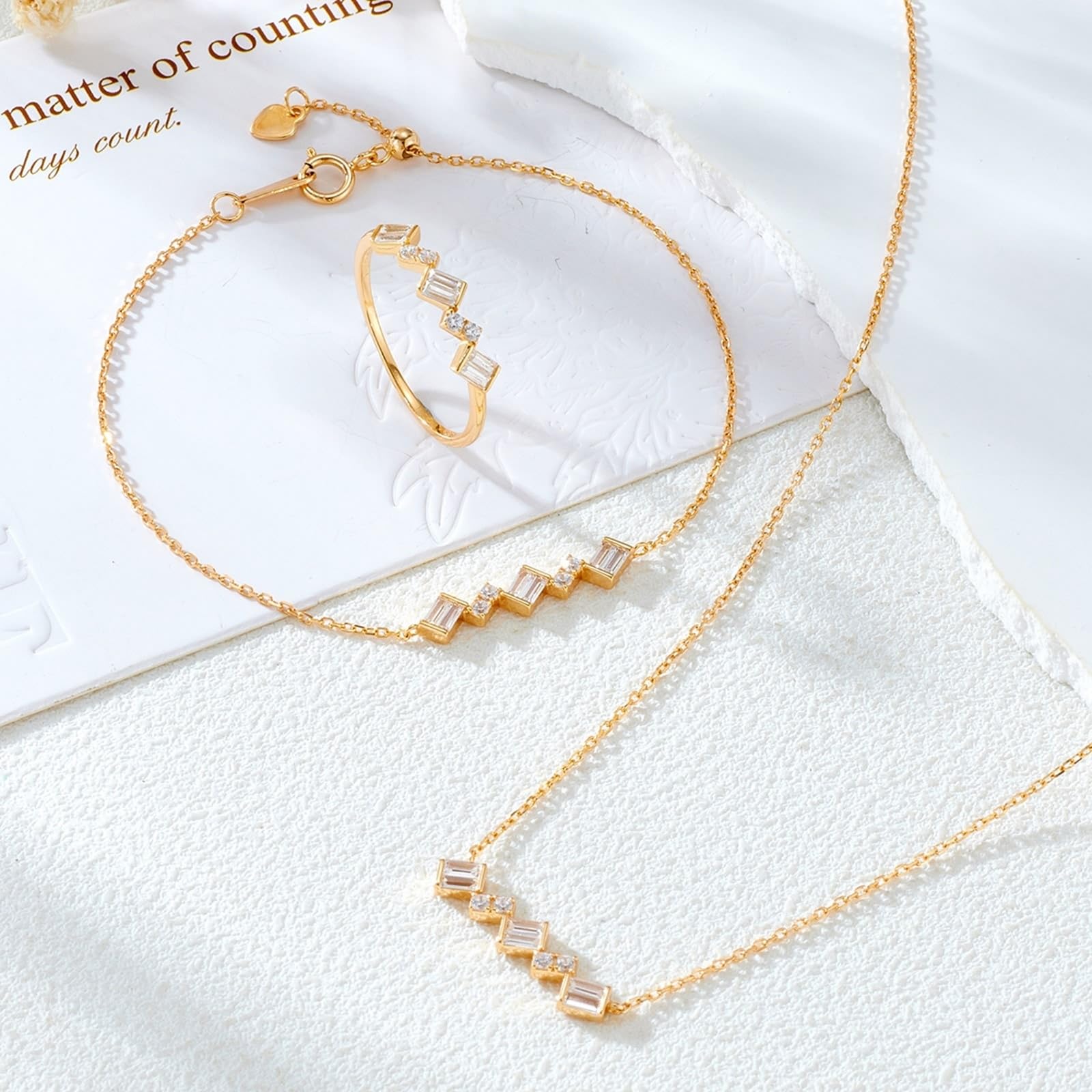 Anillo de compromiso de oro auténtico de 9 K/14 K/18 K con moissanita baguette, forma clásica