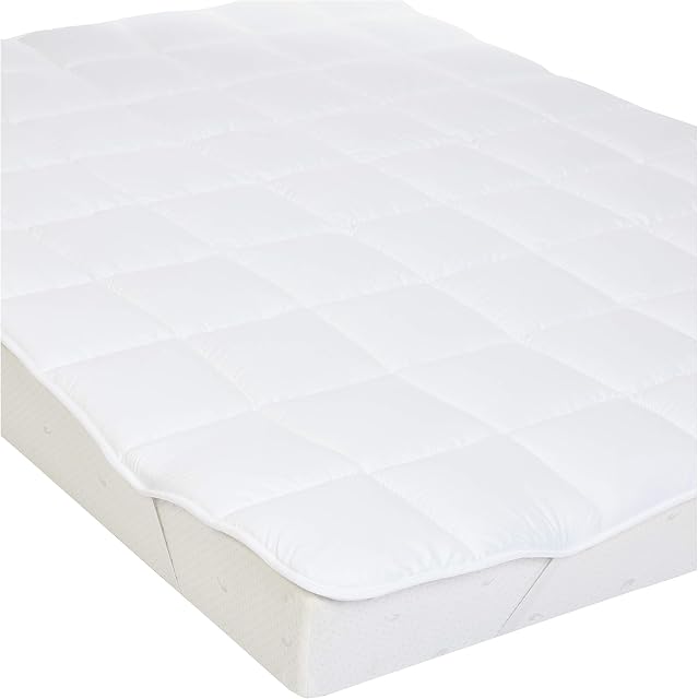 Amazon Basics Soft Mattress Topper with Microfiber-Polyester Filling and Straps, 90 x 190 cm, White