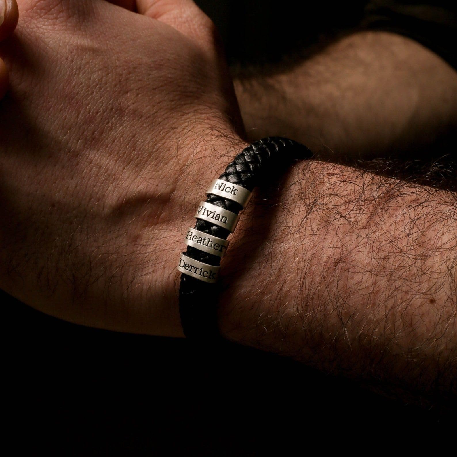Plata de ley 925 cuero pulsera personalizado pulsera con nombre con plata cuentas Día del Padre