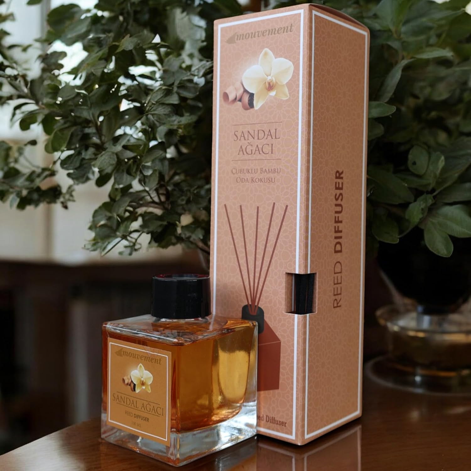 MOUVEMENT Sandal Esintisi 100 ml Çubuklu Oda Kokusu Evinize Sakinlik ve Doğal Şıklık Katın
