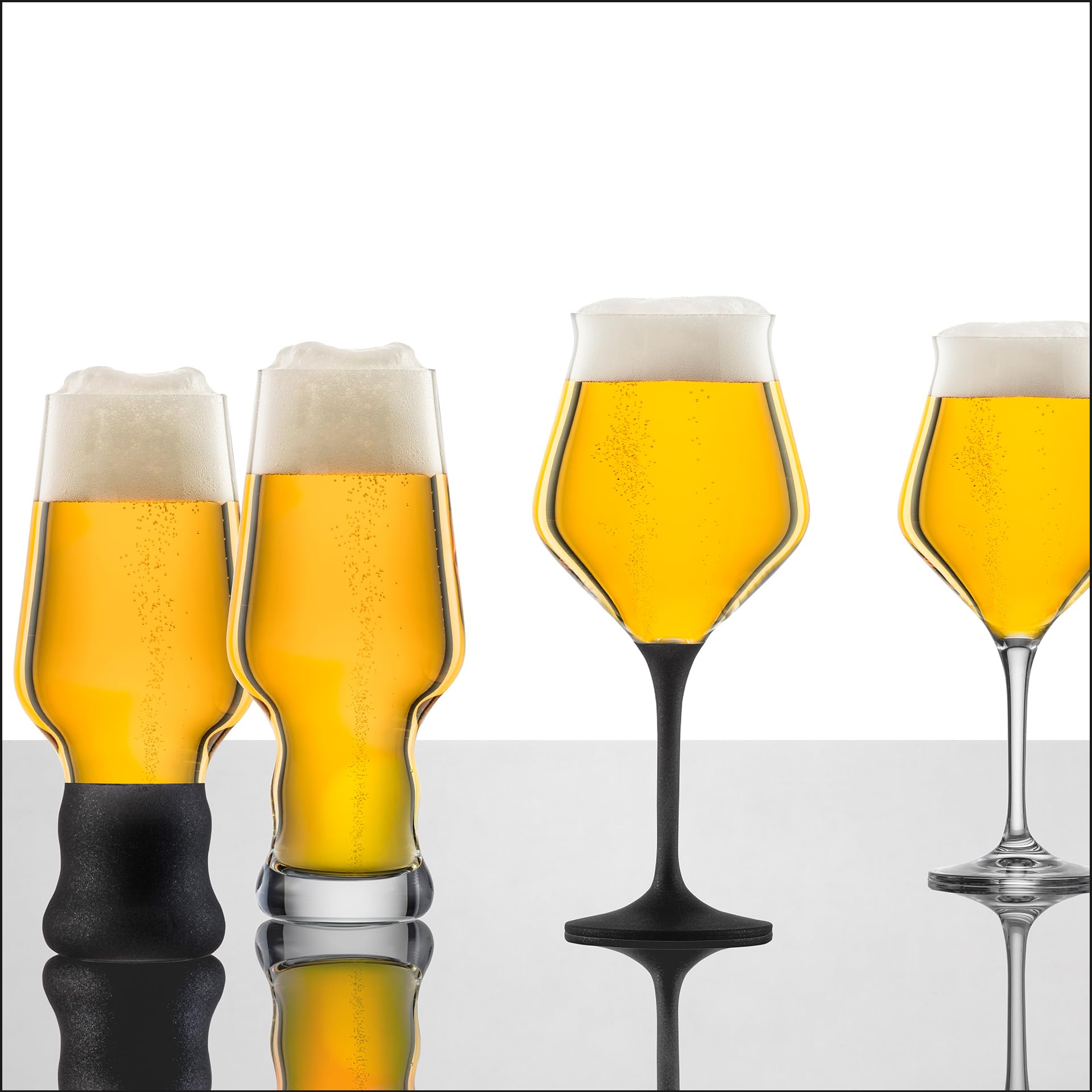 EISCH Craft Beer Experts Black Gläser 0,45 l (2 Stück) in Geschenkröhre | handbemalte Biergläser zur besonderen Aromaentfaltung, spülmaschinenfeste Kristallgläser mit schwarzem Stiel