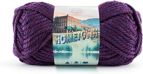 Lion Brand Yarn Hometown Hilo voluminoso color morado (Portland Wine), 1 cadejo