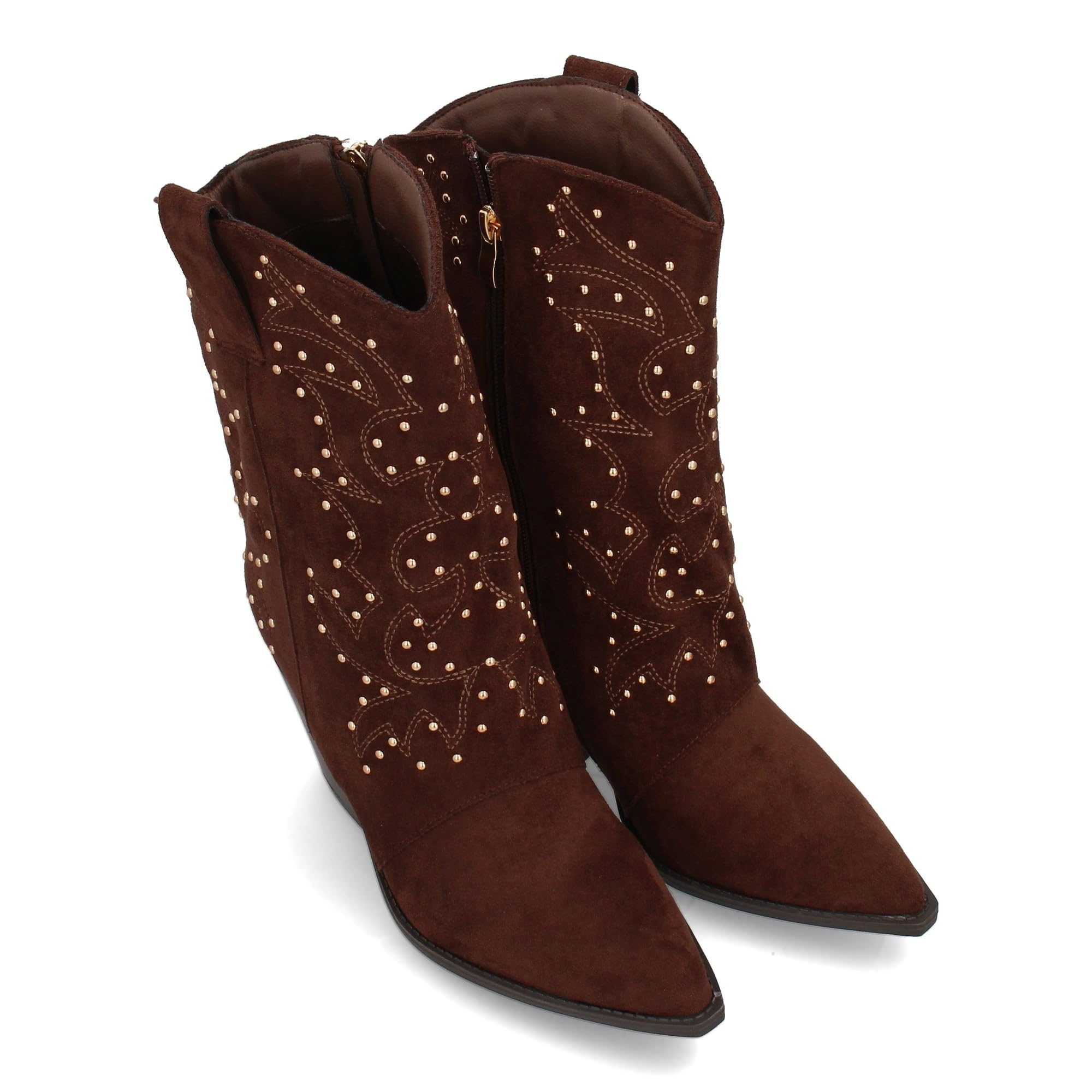 Bota Cowboy para Mujer con Diseno de Cana Media con Tachuelas metalicas. Punta Fina y Tacon Cubano. Tirador Lateral y Cierre de Cremallera. Ideal Otono Invierno.