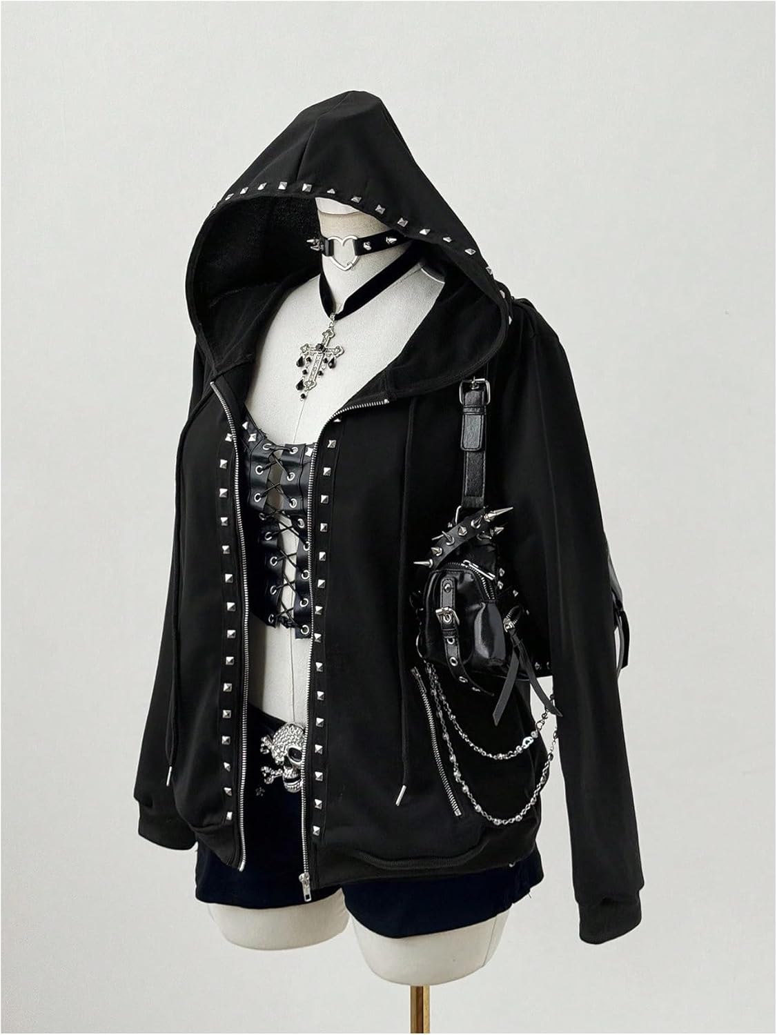 Verdusa Women's Plus Size Goth Studded Zip Up Hoodie Punk Hooded Jacket Y2K Sweatshirts with Pockets - Image 3