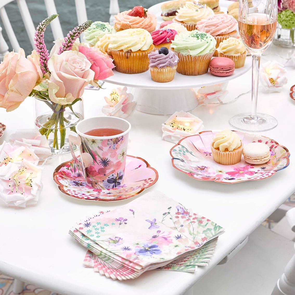 Talking Tables Juegos de Despedida de Soltera – Paquete de 4 | Diversión inolvidable: Who Knows Bride Best, Bride vs Groom, Would You Rather, Forget, Fling, Forever | Reutilizable | Embalaje