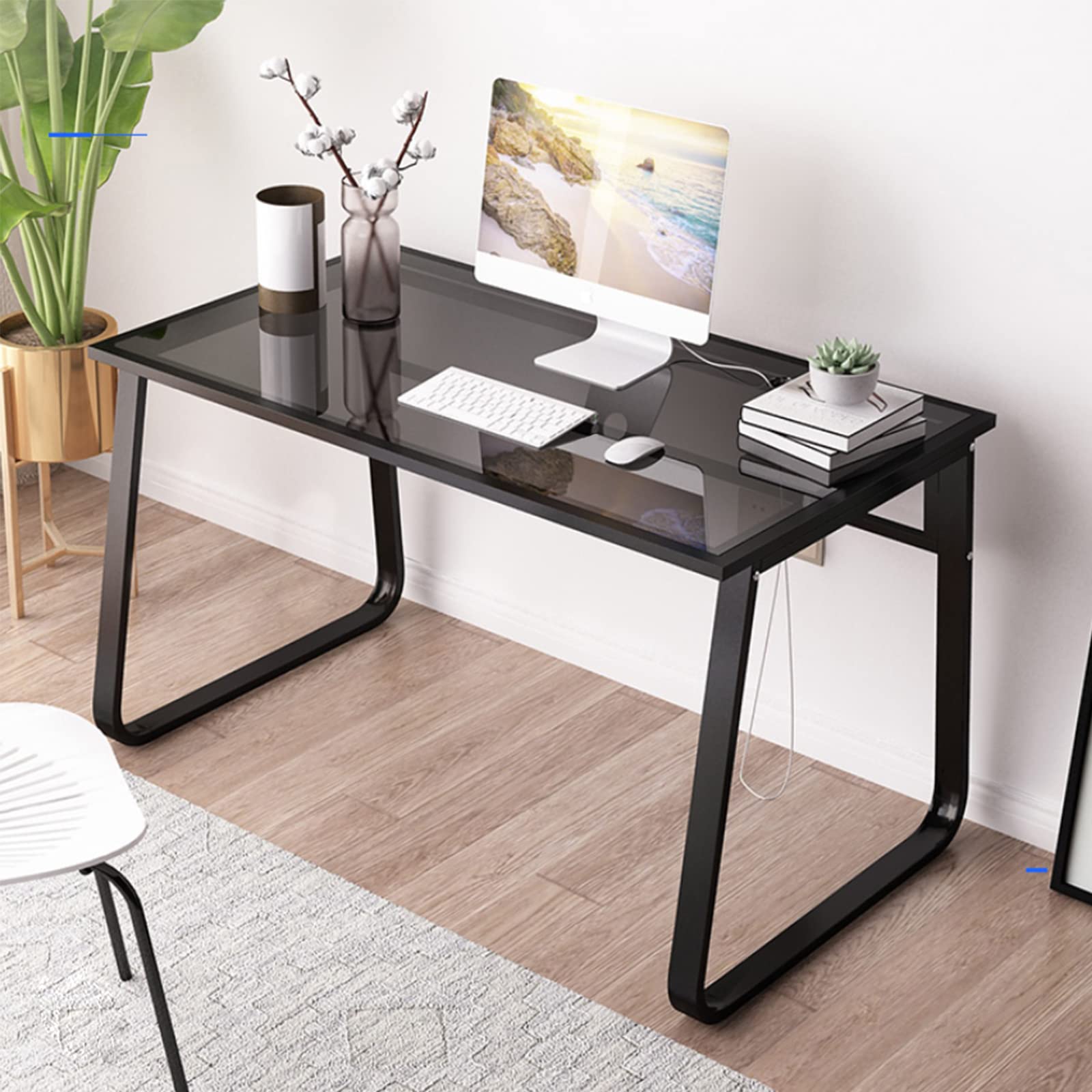 金属とガラスで作られた 2 段のコンピューター デスク。 Amazon | 金属フレーム付きガラスコンピュータデスク、シンプルで