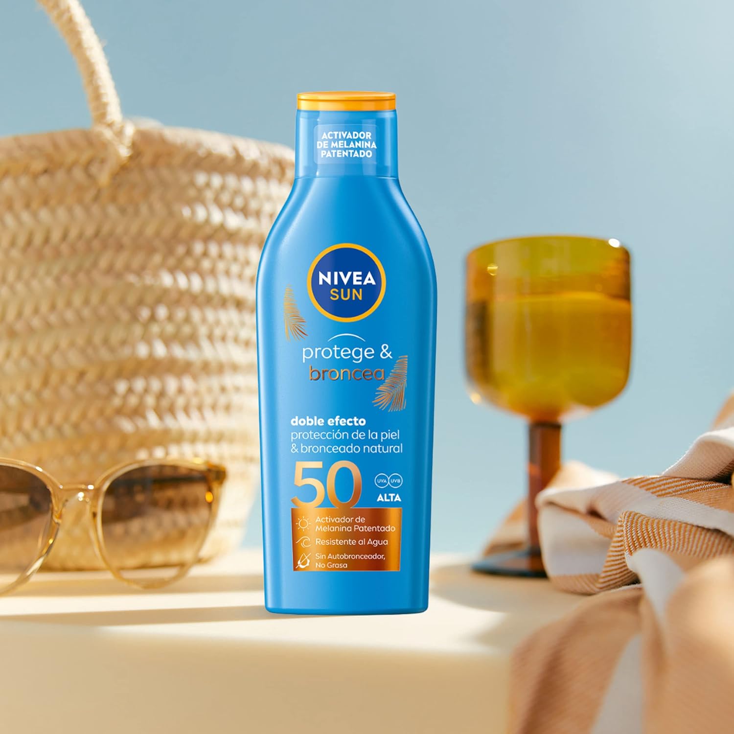 Loción solar Nivea Sun Protege & Broncea FP50 por 10,99€ marcando aplicar cupón en compra recurrente (ahorra el 70% en 1 al comprar 2)
