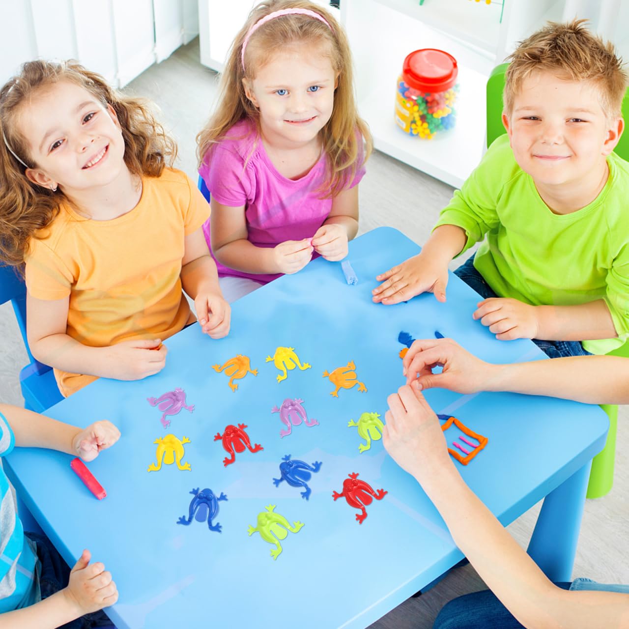jojofuny Lot de 24 Jouets à Sauter Grenouille pour Tout-Petits garçons en Plein air garçon Jouets de Bain pour Tout-Petits Jouets éducatifs pour Enfants Jouets d'extérieur pour Enfants Mini Animal