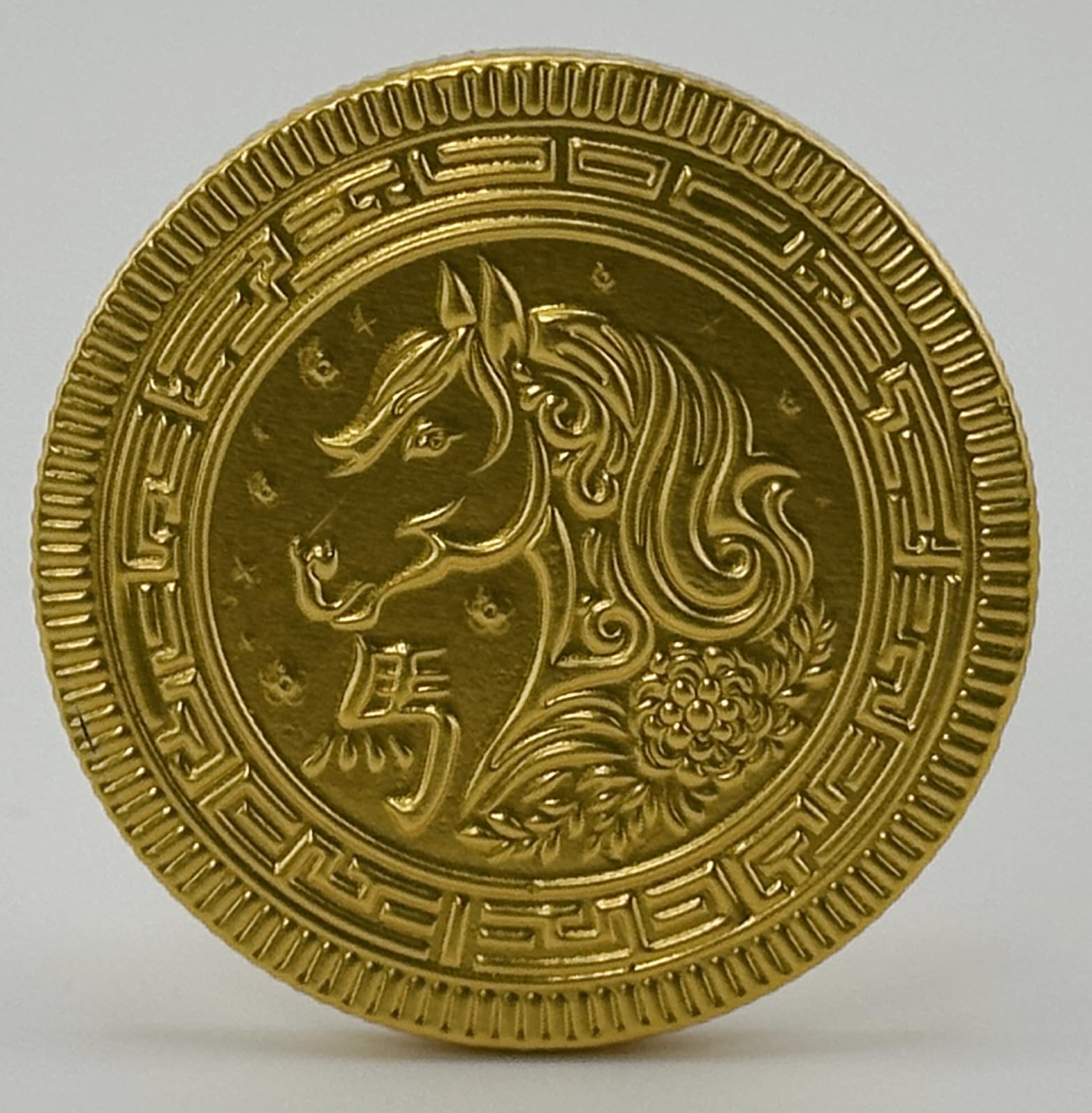 Set De 4 Monedas De La Suerte Doradas Con Frases De Felicidad En Bolsas De Organza – Regalo Para Año Nuevo 2026