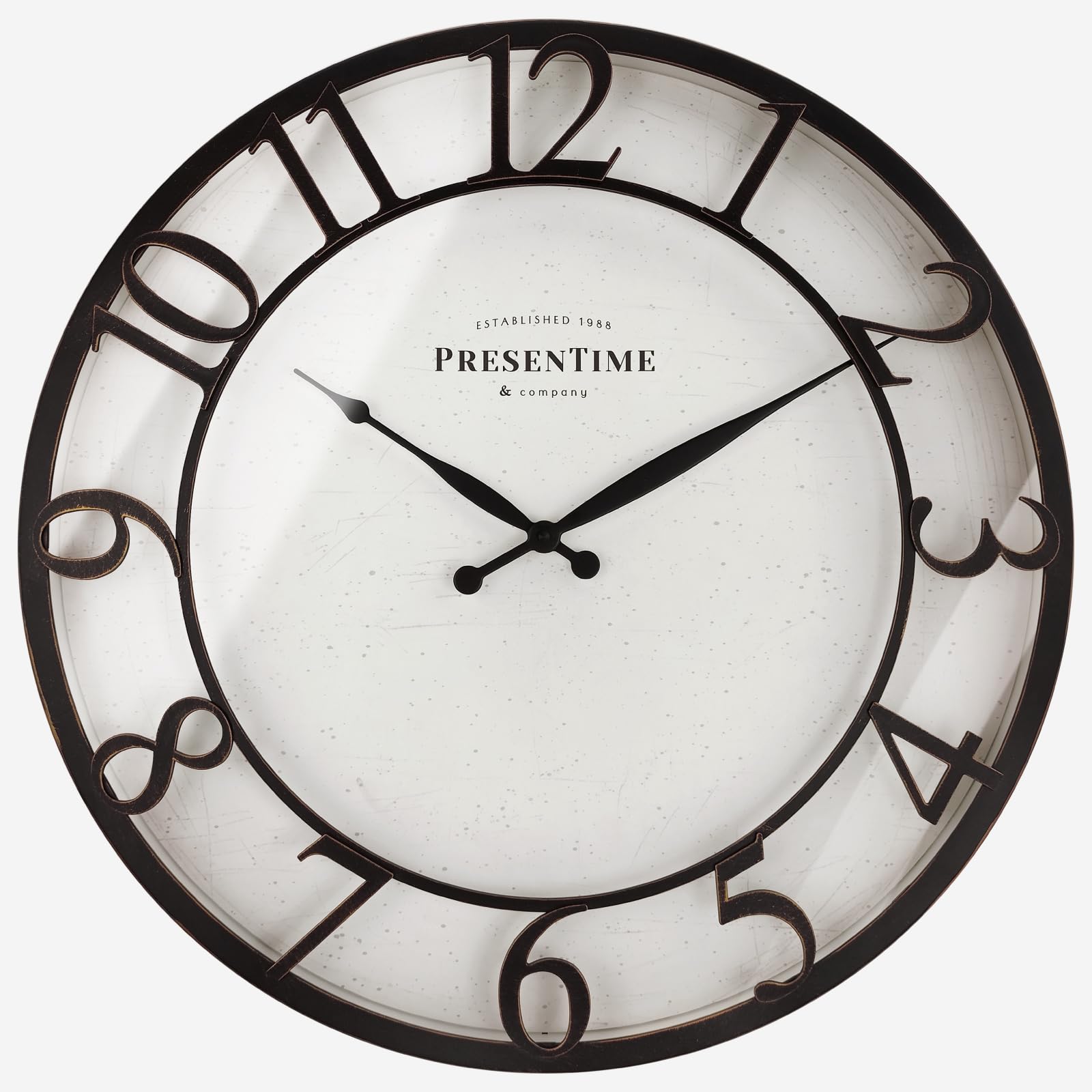 Horloge murale Presentime & Co en bronze huilé, l'élégance des chiffres 3D grand format.