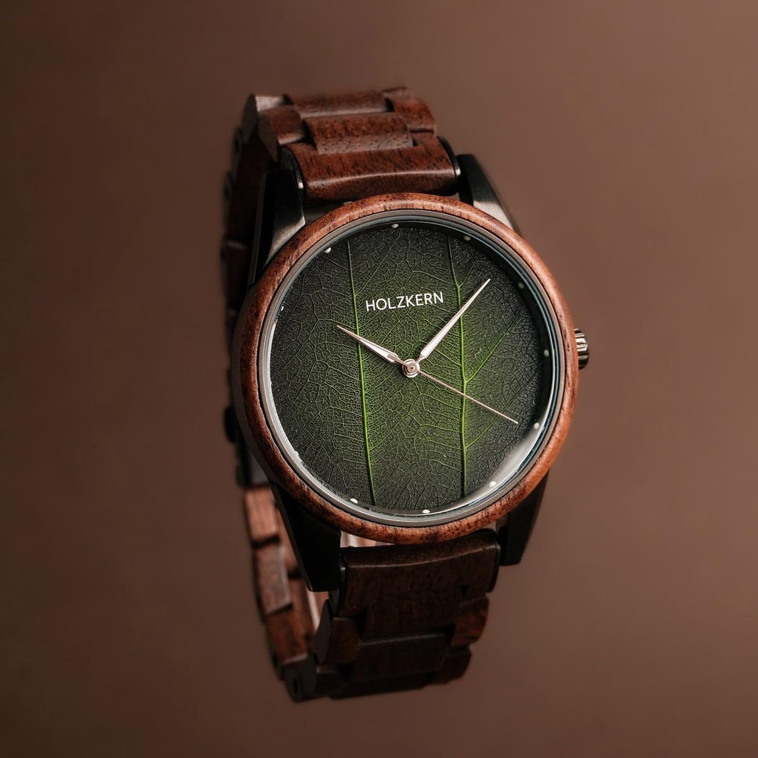 HOLZKERN Reloj de Pulsera para Hombre Edisto Nogal/Hoja | Esfera hecha de una hoja de higuera de álamo verde,