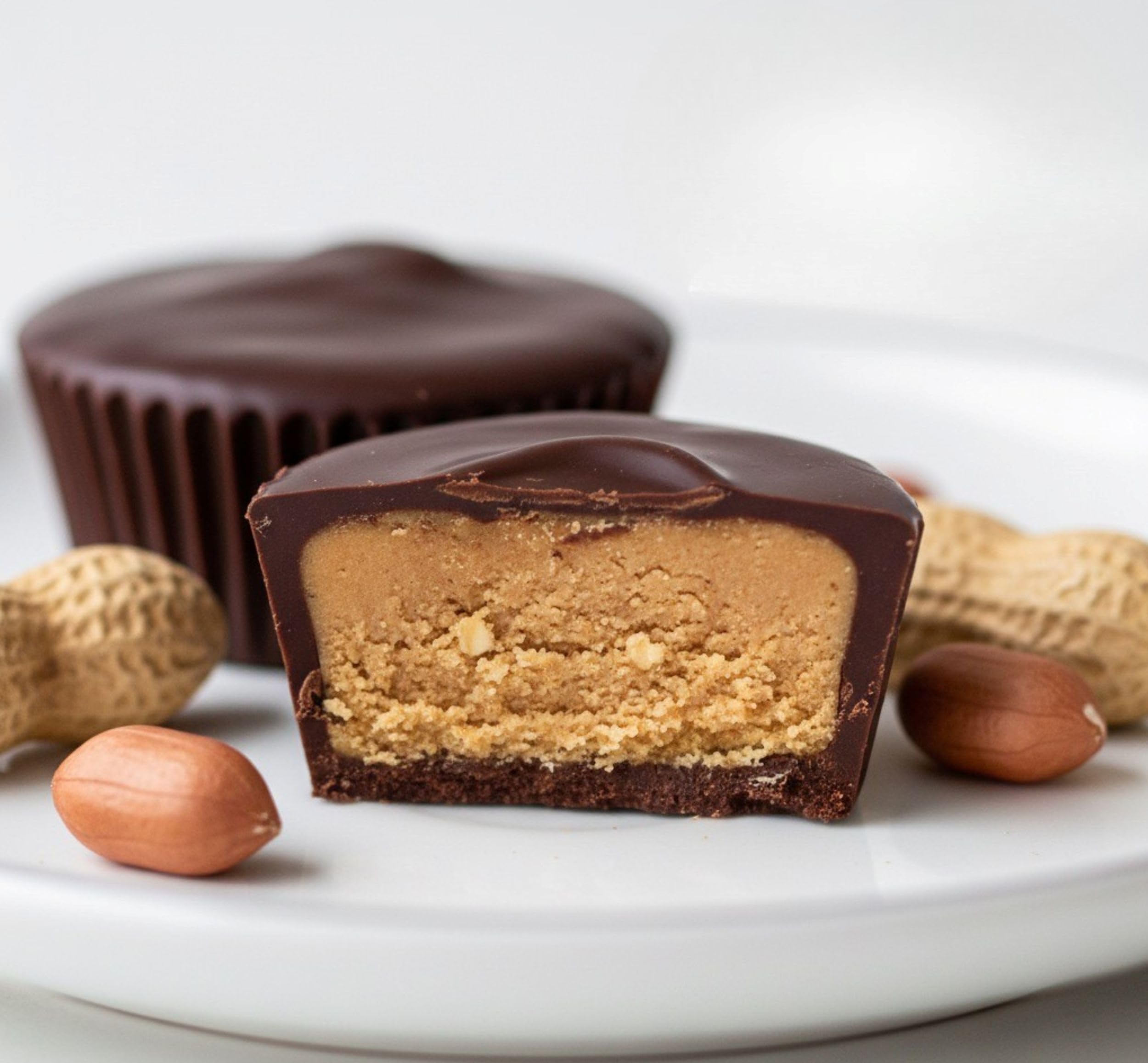 Multipower Collagen Peanut Butter Cups (70 g) – High Protein Süßigkeiten mit 10% Kollagen & 33% Protein, Low Carb & zuckerarm