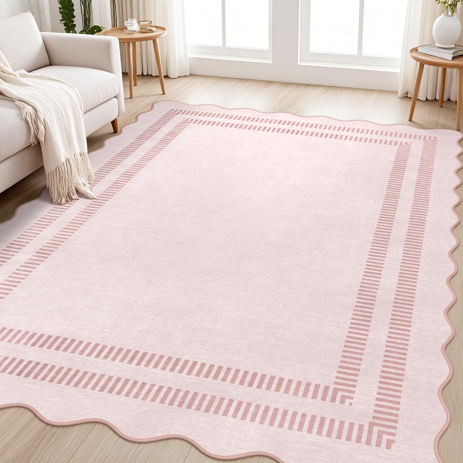 LORWER Scalloped Washable Rug