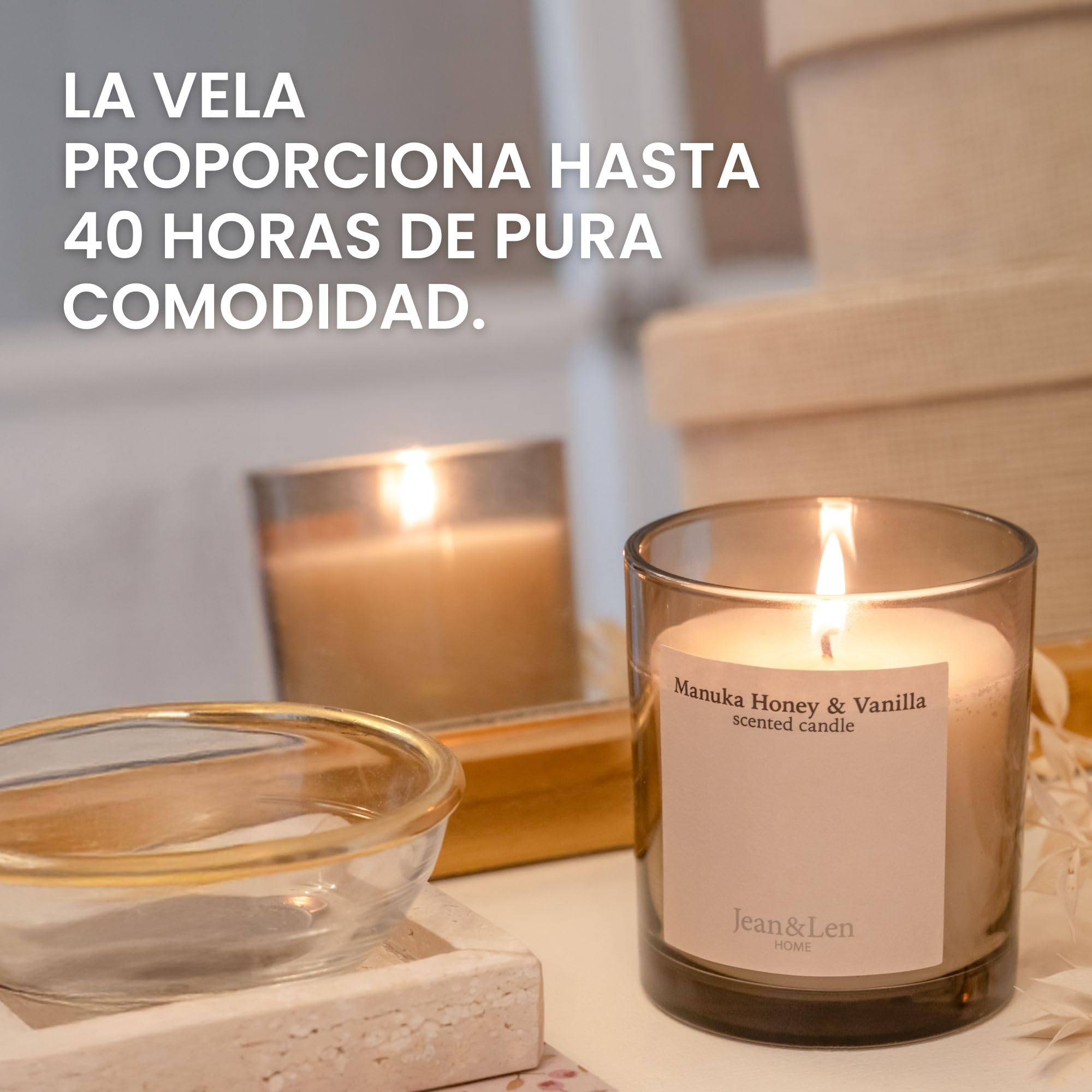 Jean & Len Scented Candle Manuka Honey & Vanilla, elaborada con manteca de karité, duración de combustión aprox. 40 horas, diseño minimalista, aroma sensual, vegano, 195 g
