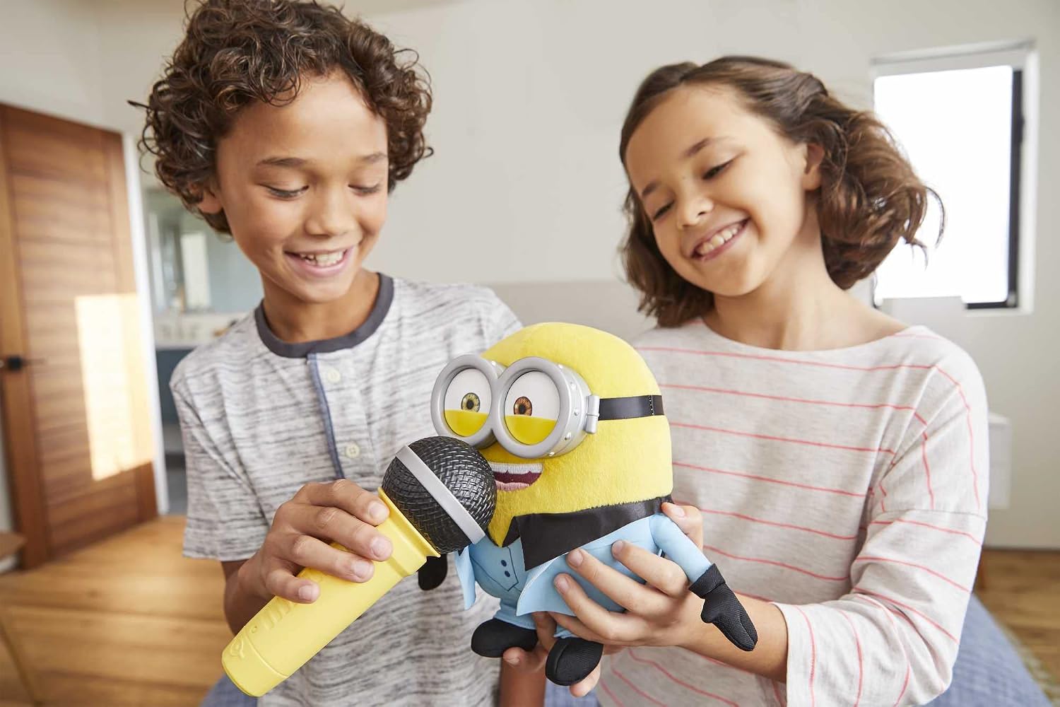 Minions toys Duet Buddy Singing Disco Bob 8-in Character Plush That Sings Celebration by Kool & The Gang for Kids 4 Years & Older