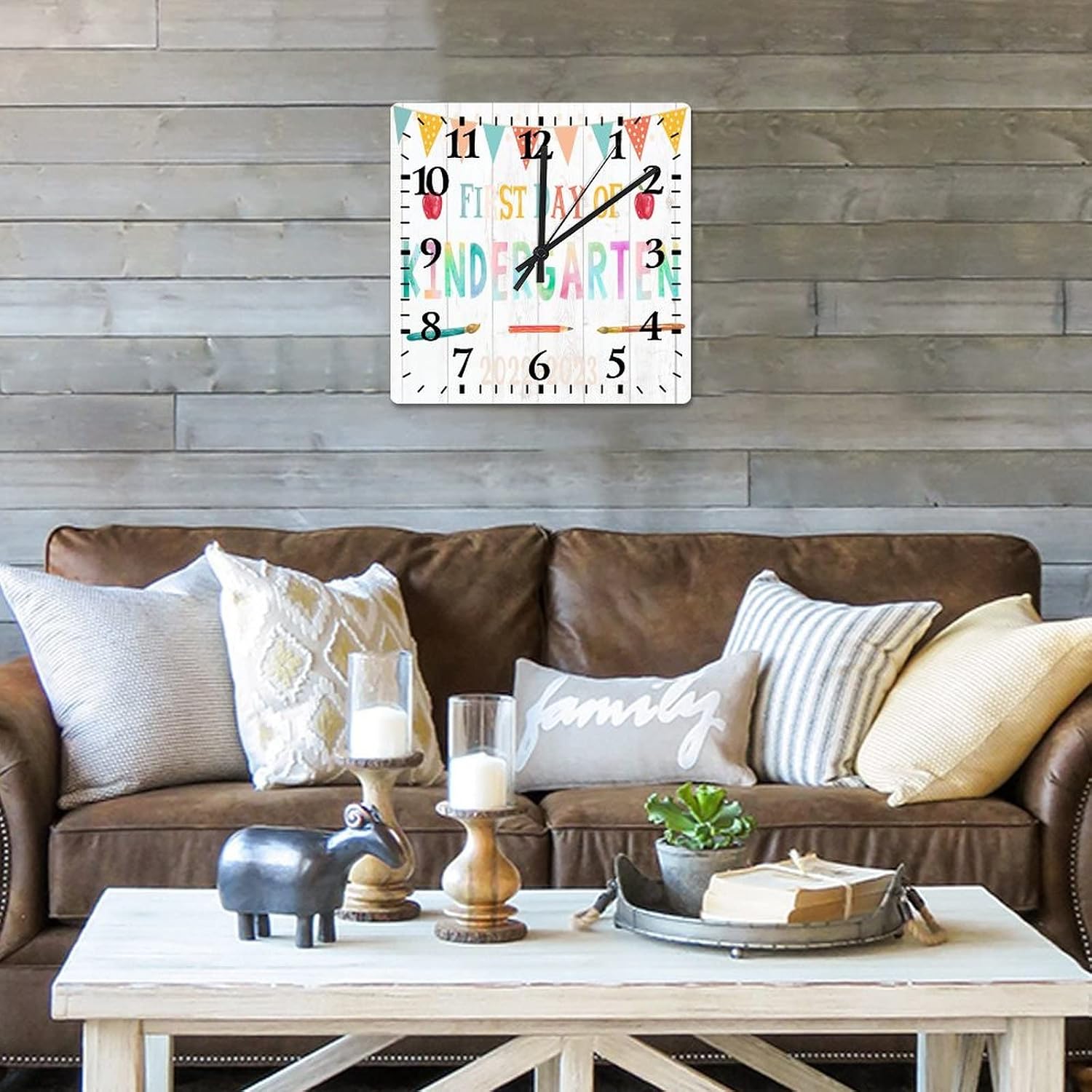 15 Inch First Day of Kindergarten Wooden Clock Battery Operated Preschool Kindergarten Kids Girls Boys Living Room Clock Arabic Numbers Square Clock for Farmhouse Living Room Bedroom Kitchen Home